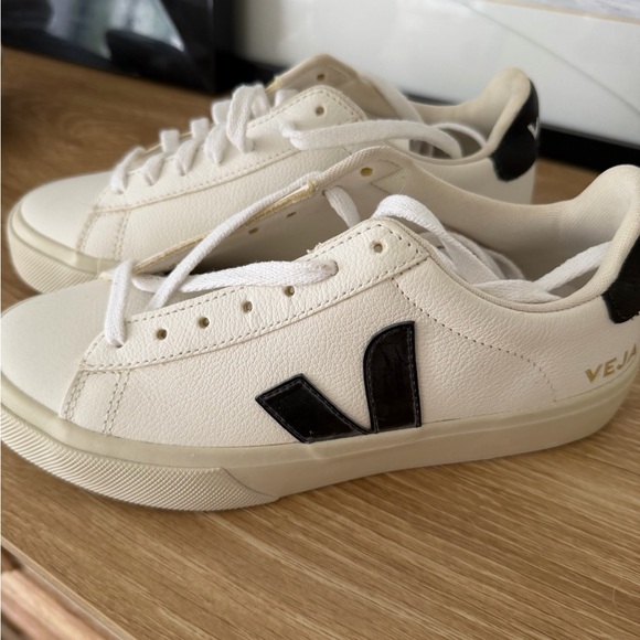 Veja Campo Sneakers - Picture 4 of 5